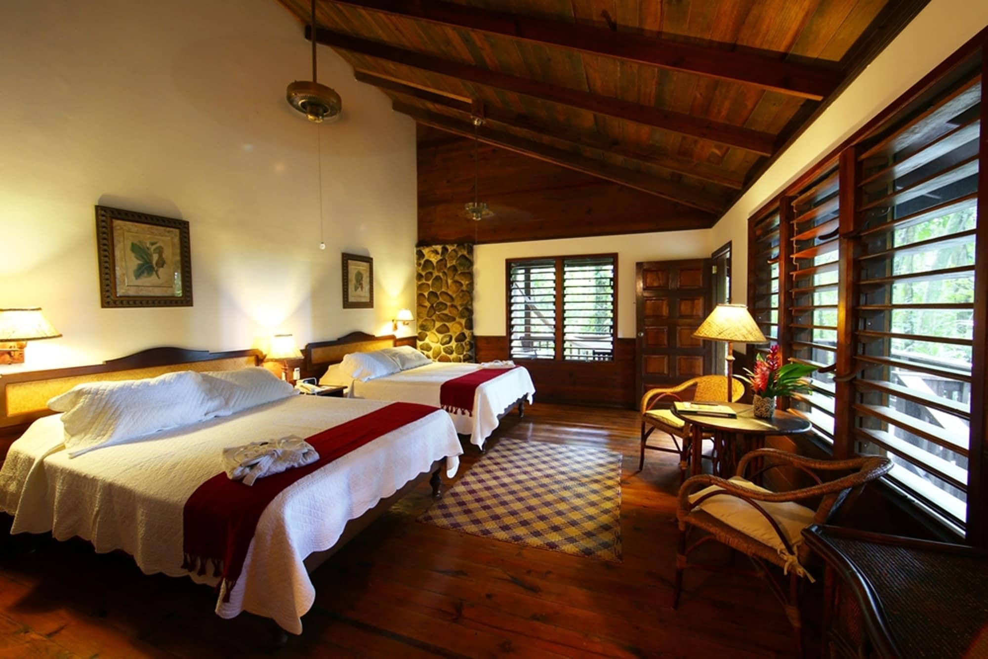 The Lodge & Spa At Pico Bonito El Pino Exteriör bild