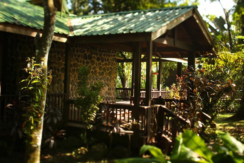The Lodge & Spa At Pico Bonito El Pino Exteriör bild