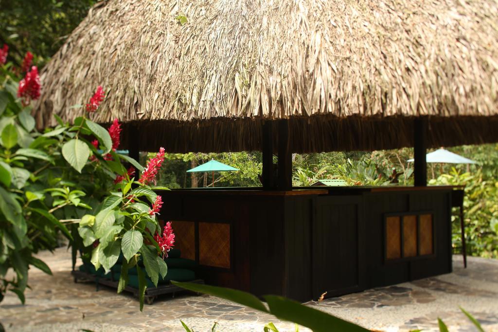 The Lodge & Spa At Pico Bonito El Pino Exteriör bild