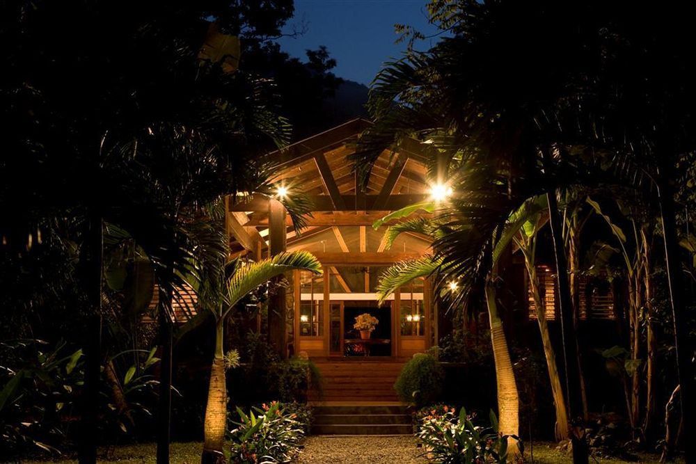 The Lodge & Spa At Pico Bonito El Pino Exteriör bild