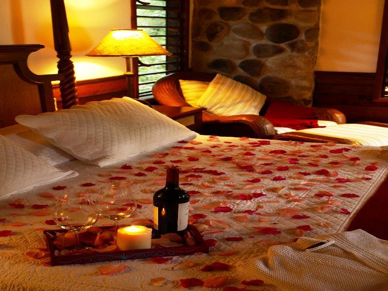 The Lodge & Spa At Pico Bonito El Pino Exteriör bild
