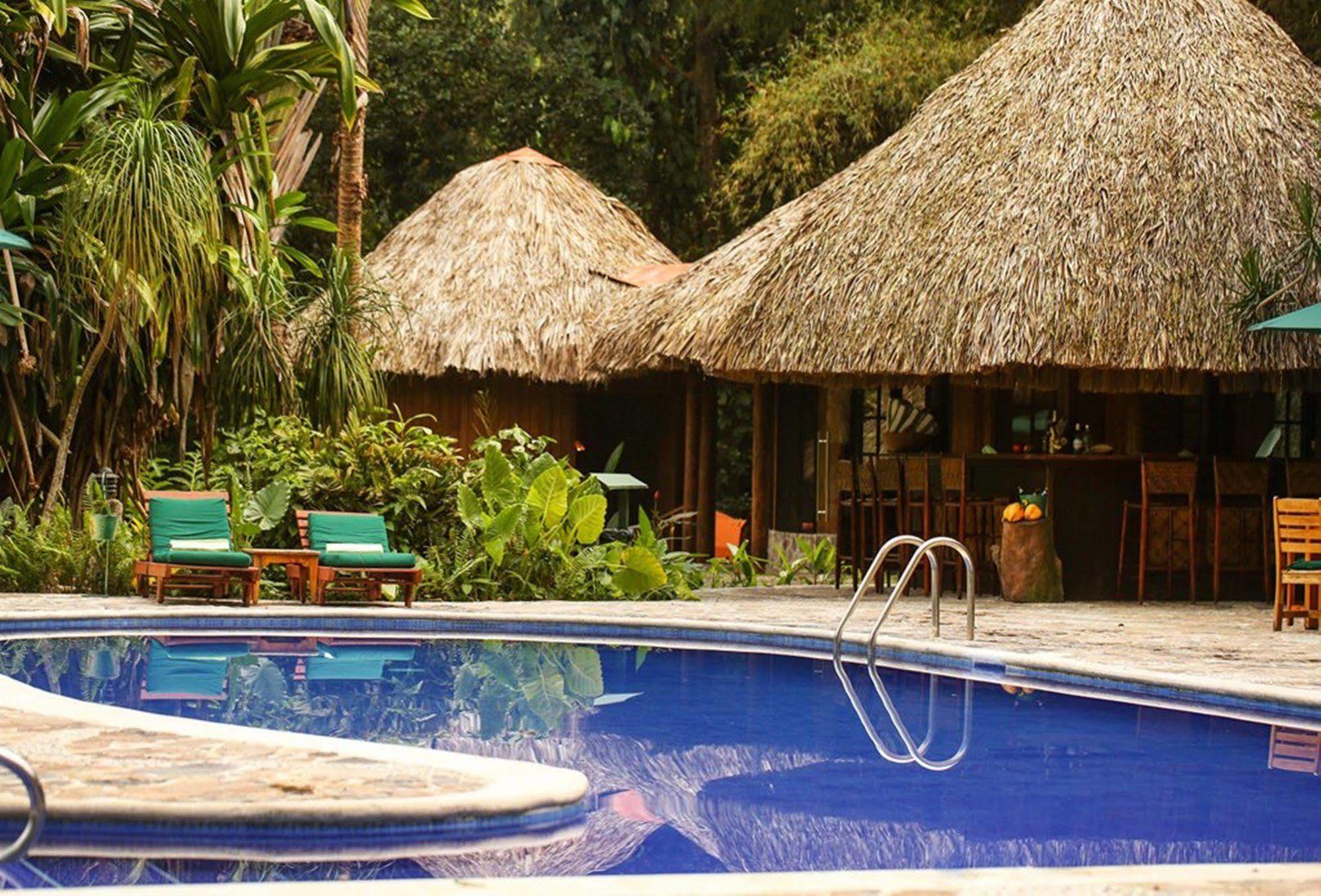 The Lodge & Spa At Pico Bonito El Pino Exteriör bild